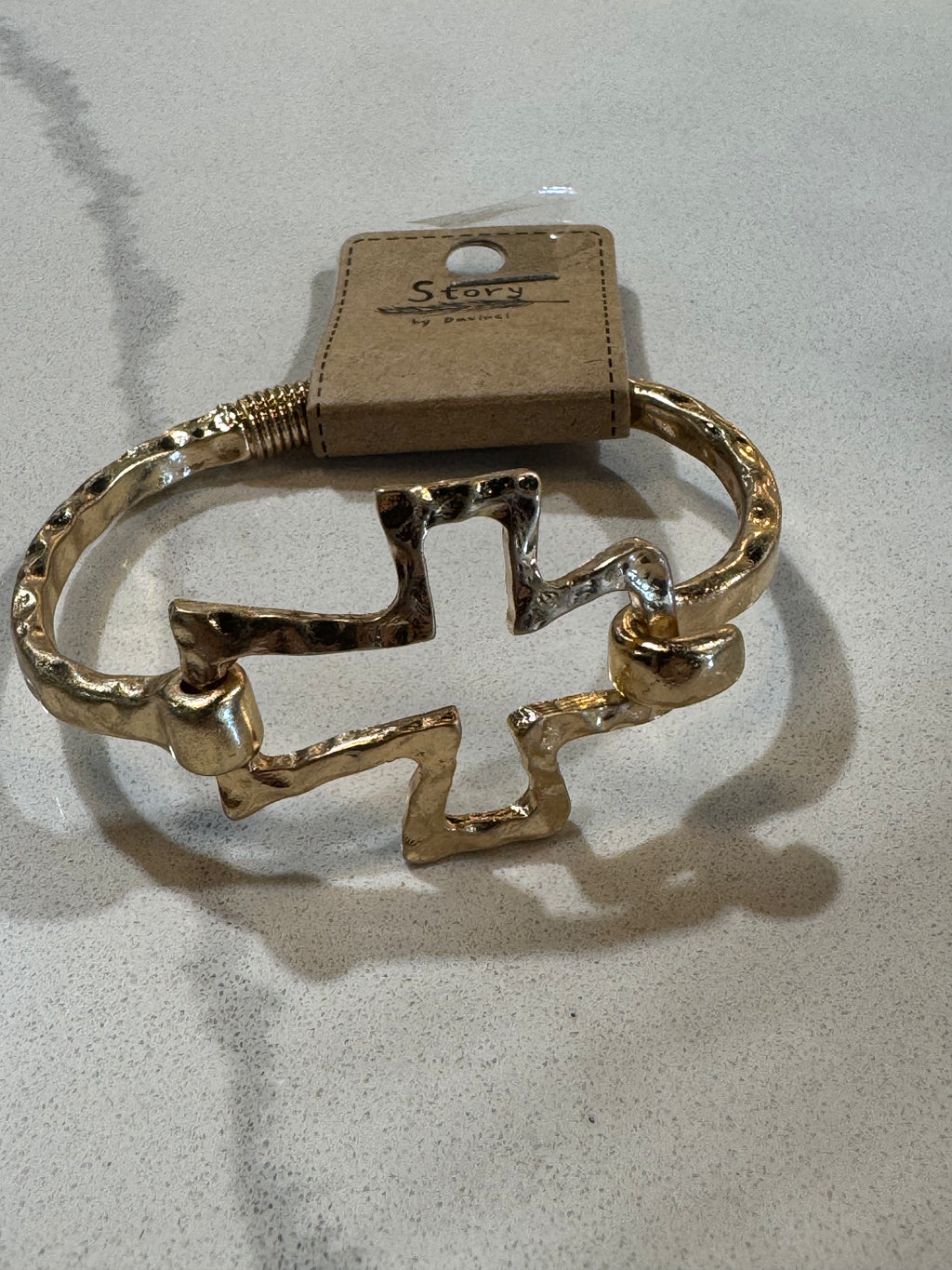 Cross hinged bracelet